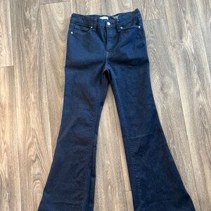 Good American Always Fits Good Legs Flare Jeans